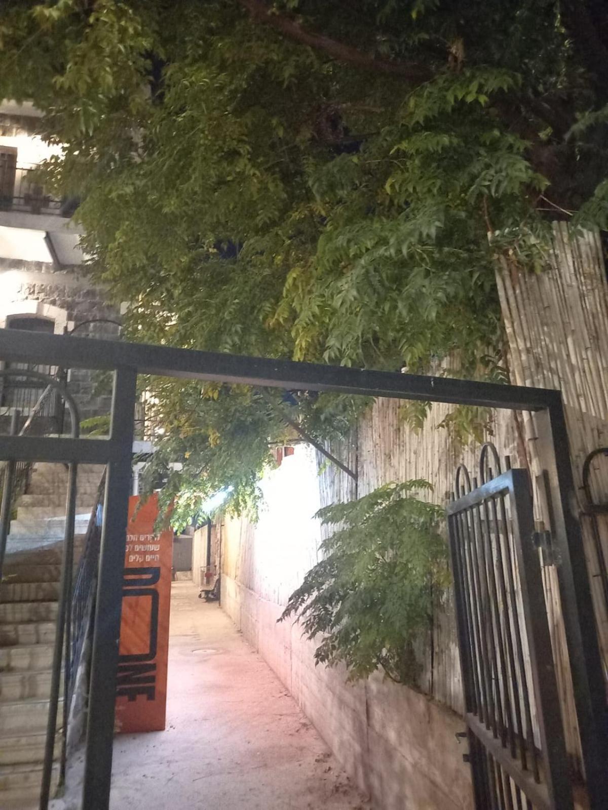 יחידת אירוח בבית ורדי Тиверіада Екстер'єр фото