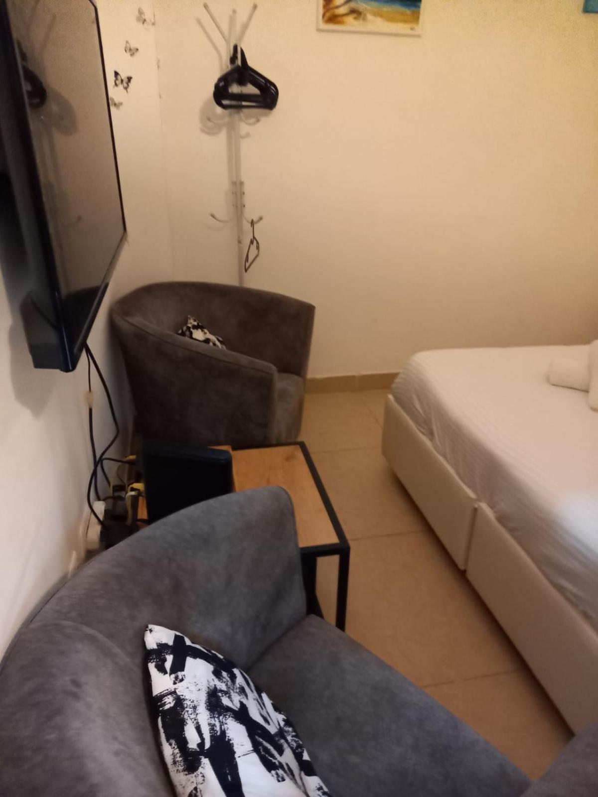 יחידת אירוח בבית ורדי Тиверіада Номер фото